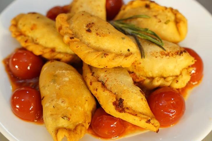 Butter-chicken quiche