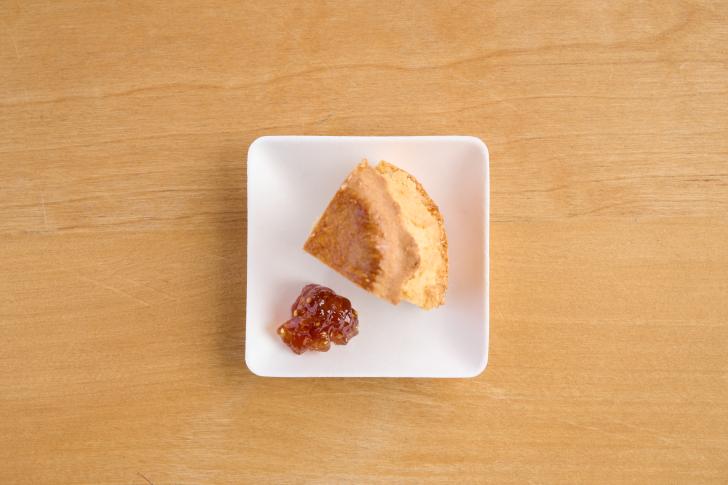 Houjicha scones with organic fig jam