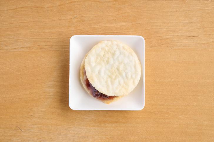 Red bean paste flavored with botrytised wine