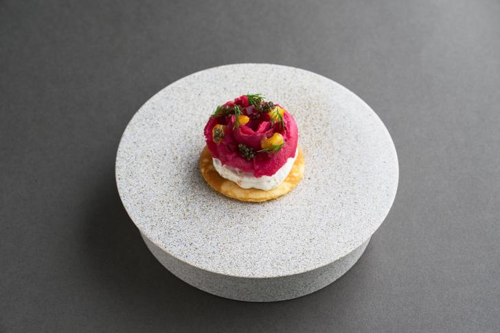 beetroot-marinated-salmon-blini