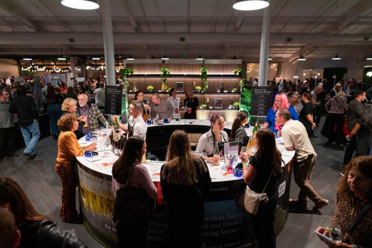 Round bar - San Diego event