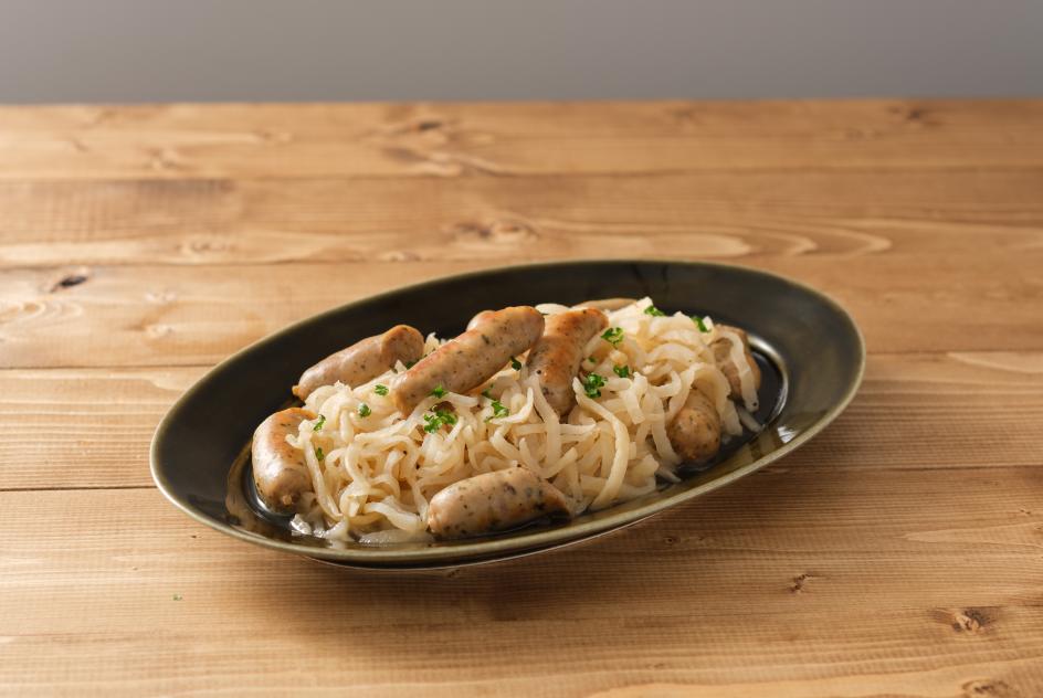 German bratwurst and dried daikon stewed in cider