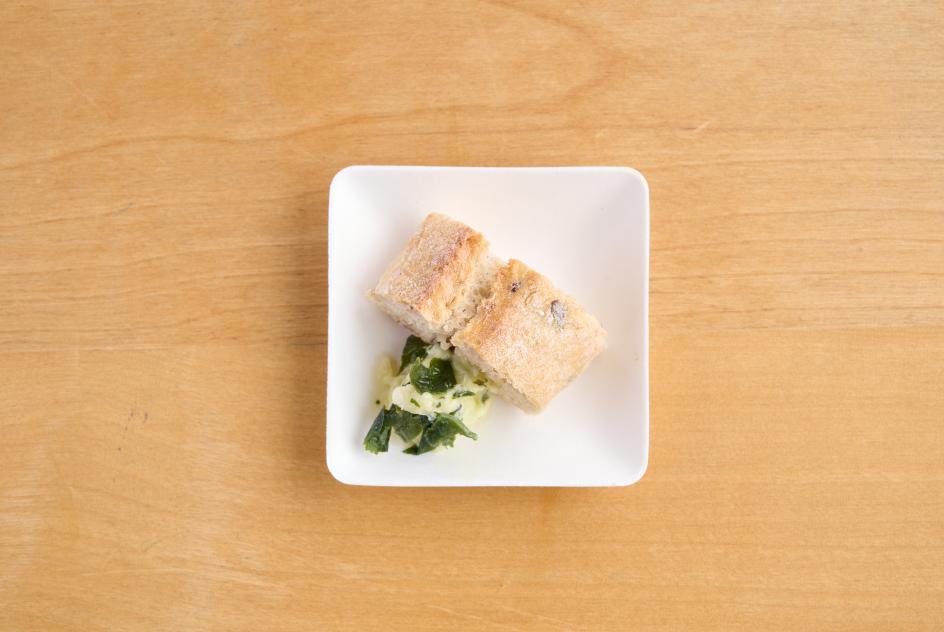 Sunflower roll with Wakame butter
