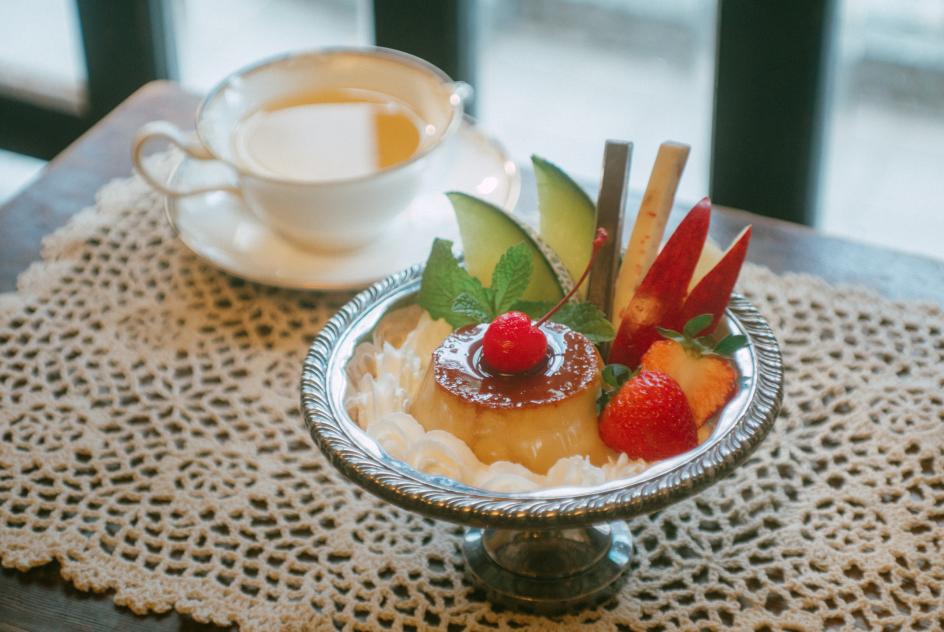 Tea-flavored Pudding Parfait