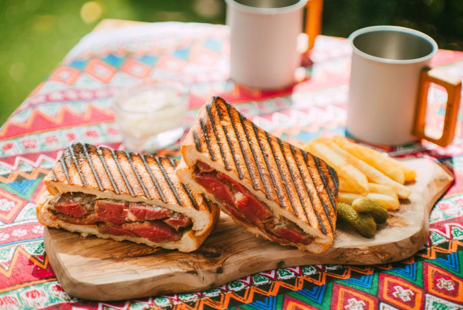 Steak sandwiches