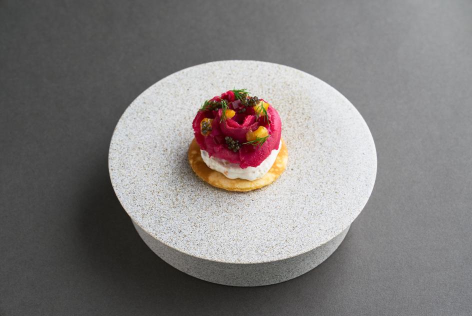 beetroot-marinated-salmon-blini